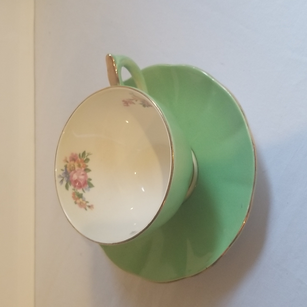 Price drop💥Cup and saucer vintage